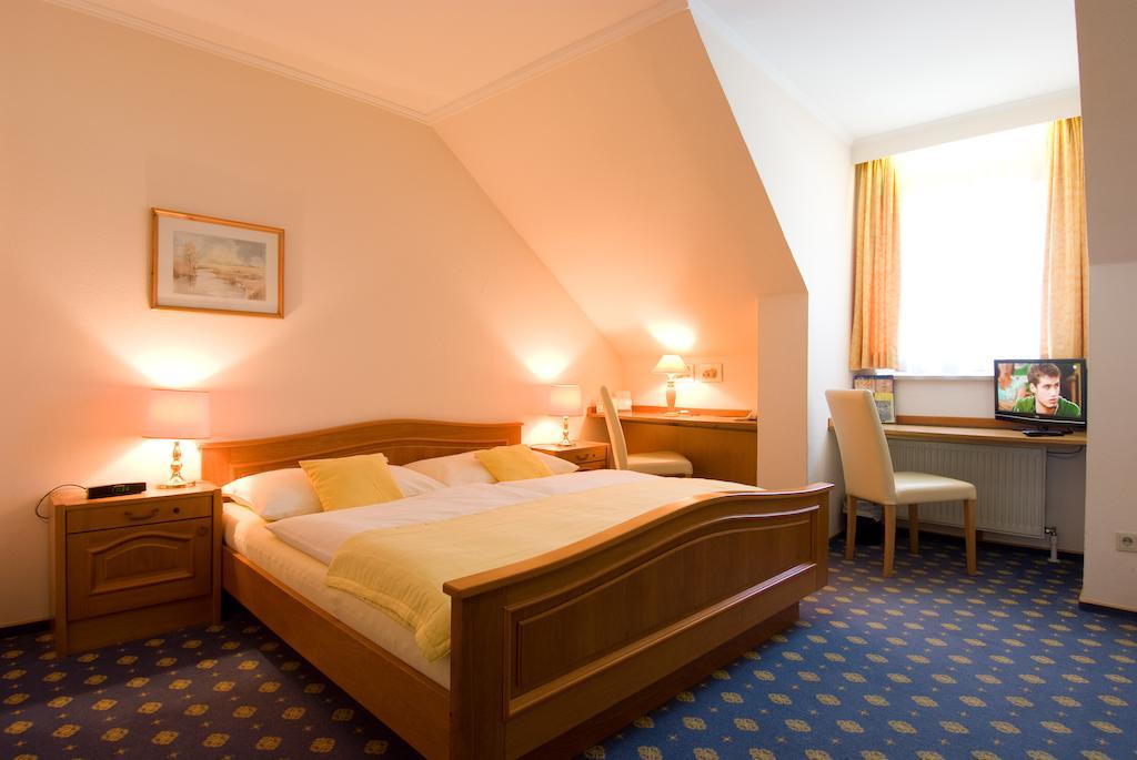 Hotel Biedermeier Hof Schärding Zimmer foto