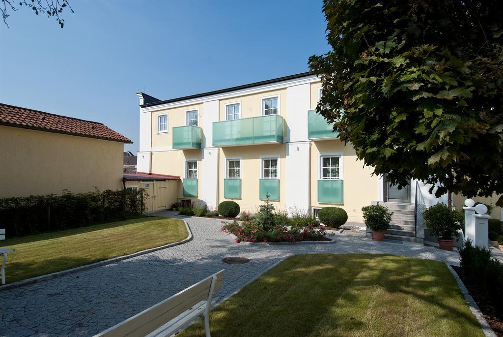 Hotel Biedermeier Hof Schärding Exterior foto