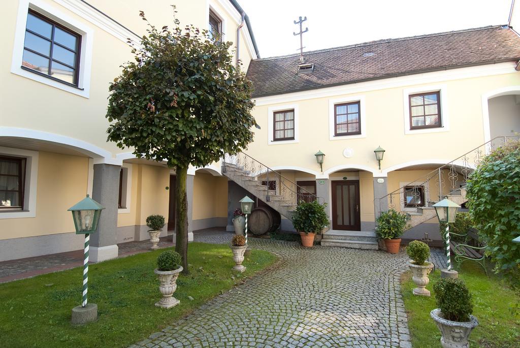 Hotel Biedermeier Hof Schärding Exterior foto